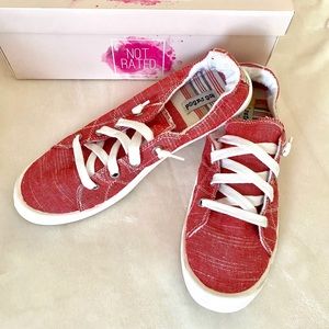 Red Not Rated show/ sneaker 👟